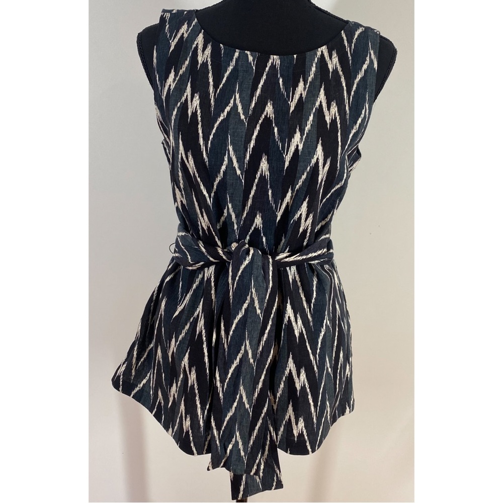 NWT Ann Taylor Black/Gray Chevron Sleeveless Blouse with Sash size SM Petite